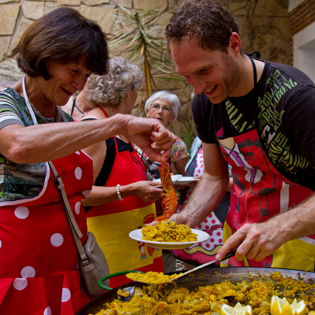 clase-de-cocina-paella