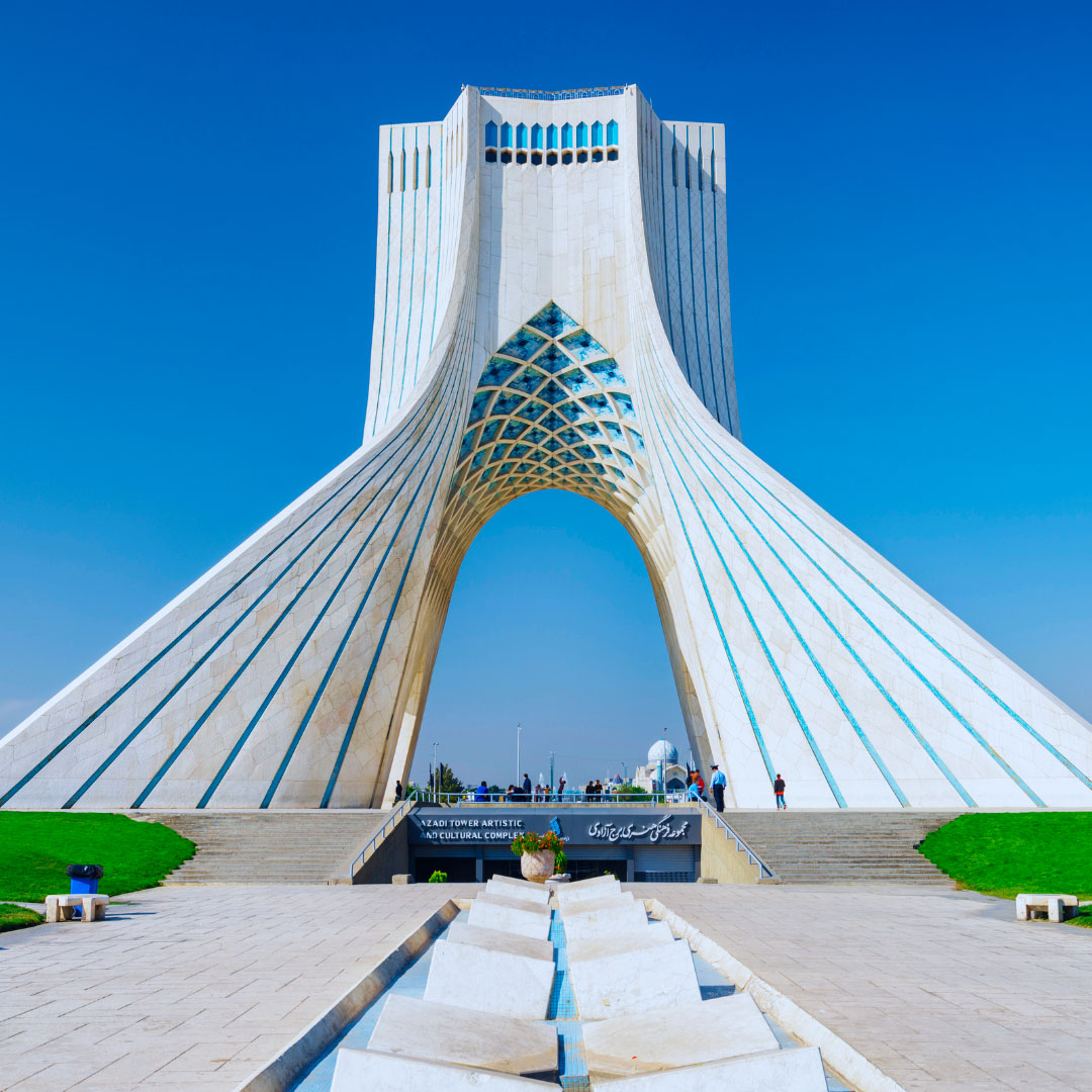 templo-a-la-libertad-teheran